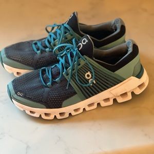 On - Women’s - Cloudswift - Green/Blue